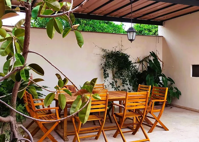 Il Patio - Villa Indipendente Con Ampio Cortile E Giardino Interno